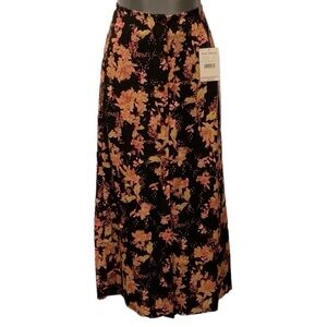 NWT free people, black floral button front maxi skirt. Size 0.